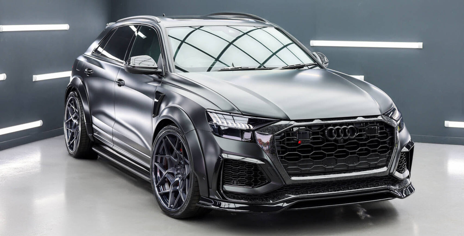 Audi RSQ8